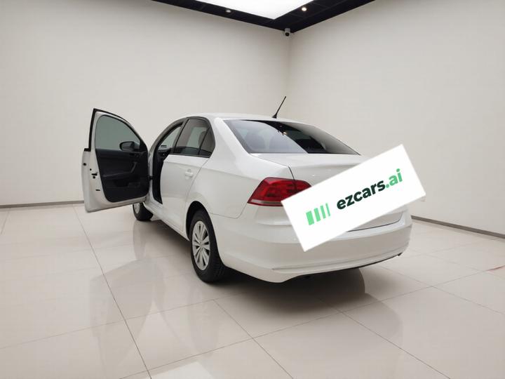 Santana 2021 1.5L MT photo 4