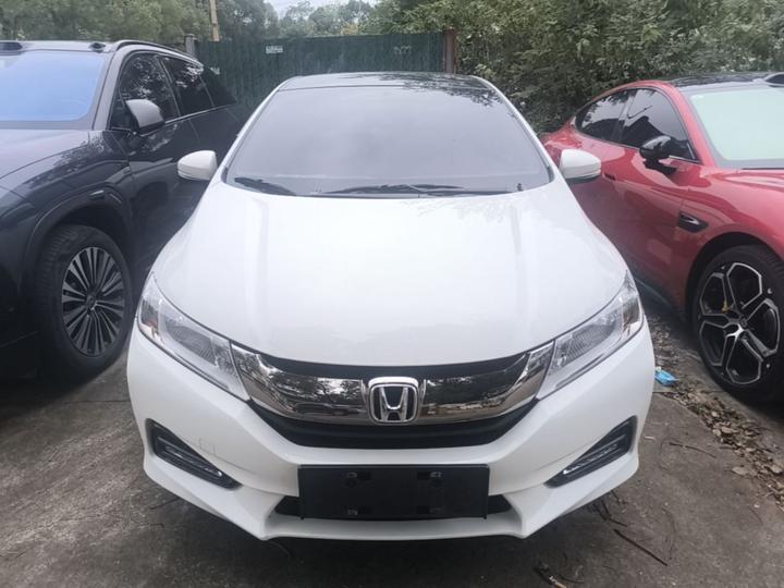 2019 1.5L CVT photo 2