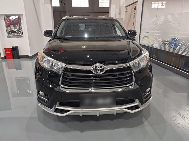 Highlander 2015 2.0T AWD Luxury 7-Seater photo 2