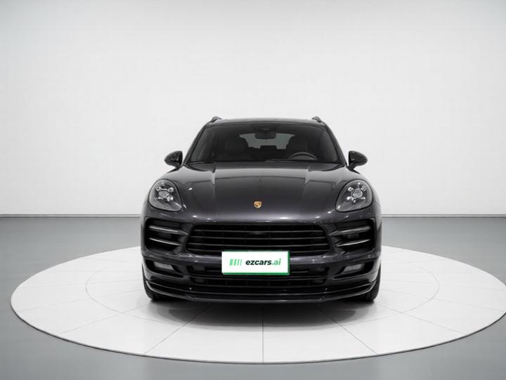 2018 Macan 2.0T photo 2