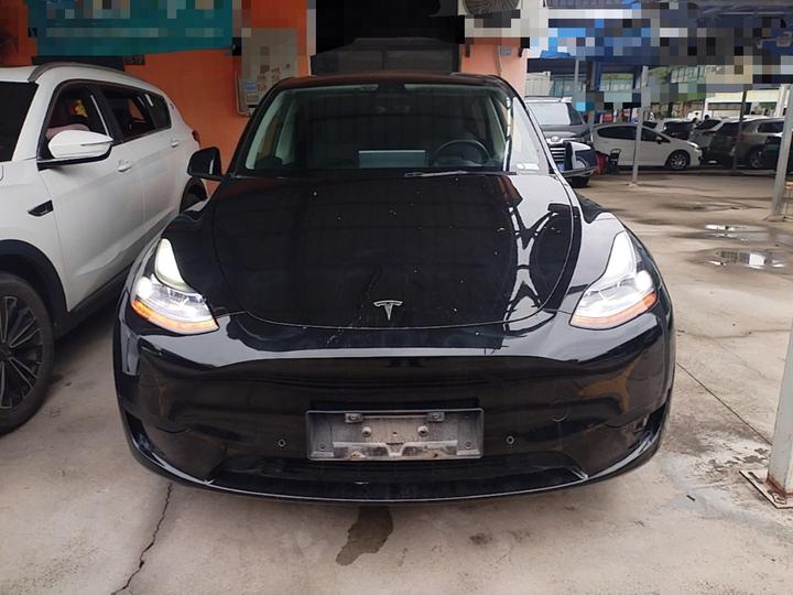 Model Y 2023 RWD photo 2