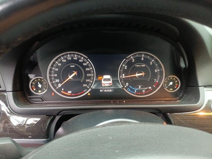 5 Series 2017 525Li Luxury Design Package photo 8