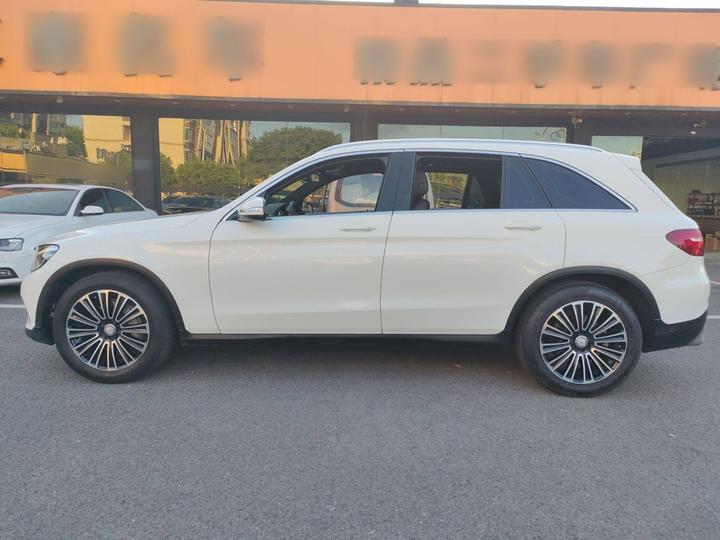 GLC 2019 GLC 200 L 4MATIC photo 4