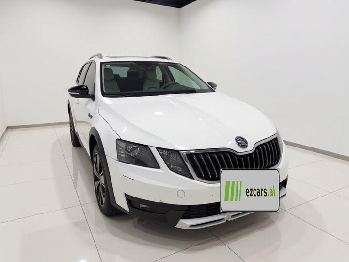 Octavia 2018 Wagon TSI230 DSG Luxury photo 3
