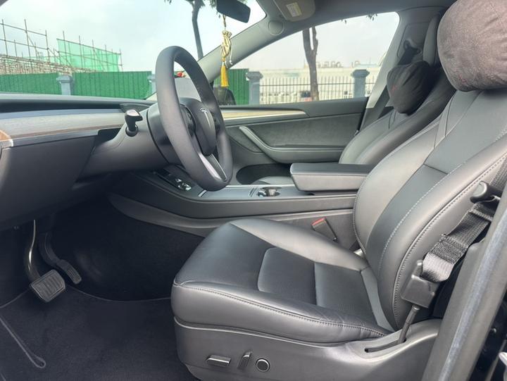 Model Y 2022 Facelift RWD photo 7