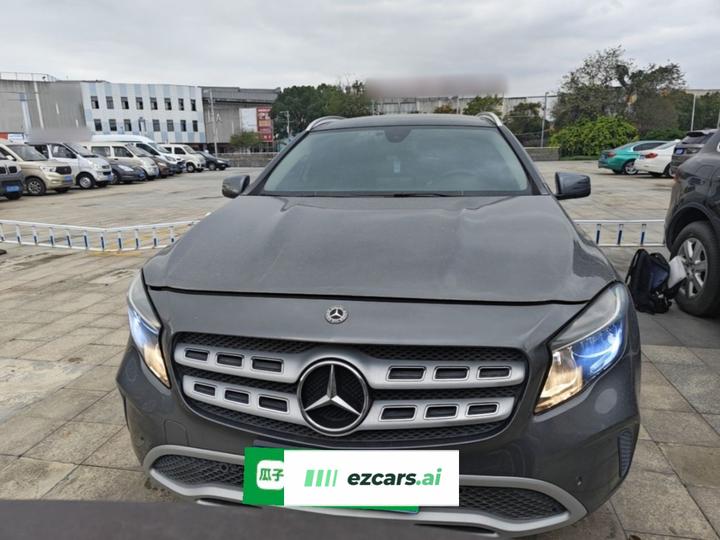 GLA 2017 GLA 200 Dynamic photo 2