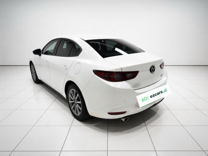 3 Axela 2020 1.5L AT photo 4
