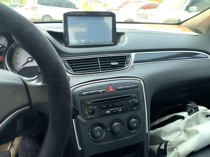 308 2014 Classic 1.6L MT photo 8