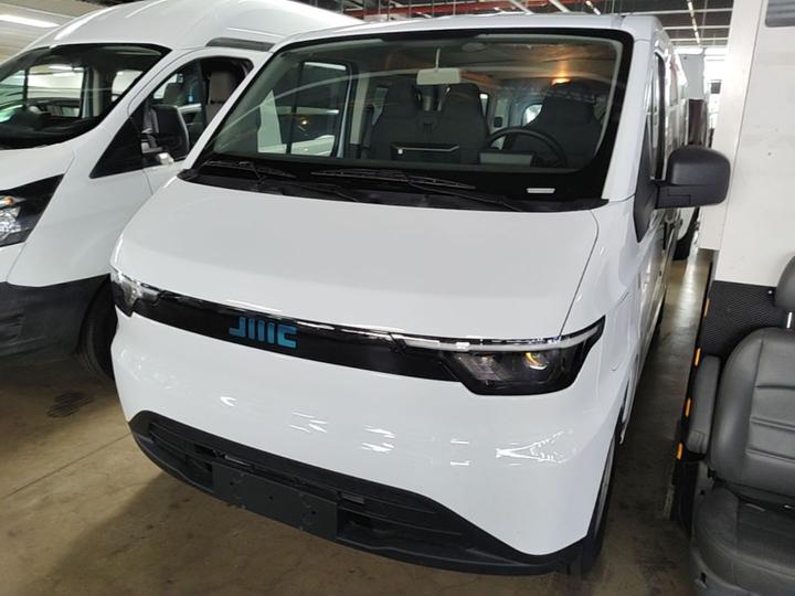 E 2025 41.86kwh Short Wheelbase
