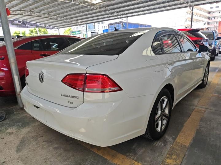 Lamando 2017 230TSI DSG photo 4