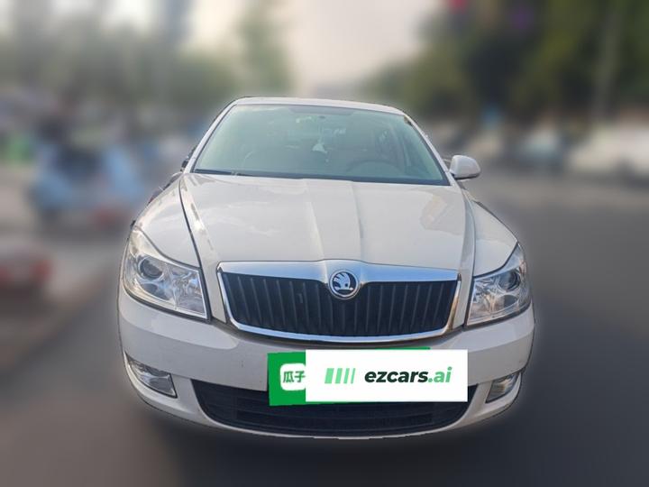 Octavia 2015 Classic 1.6L AT photo 2