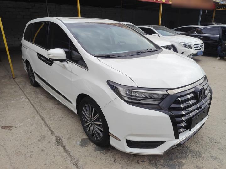 Elysion 2022 2.0L e:HEV Luxury photo 3