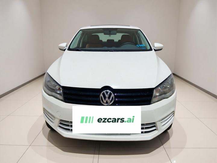 2015 1.6L MT Fashion photo 2