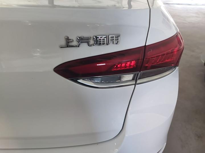 Excelle 2021 Facelift Classic 1.5L AT Elite photo 7