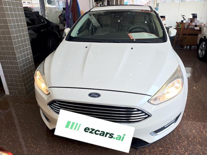 Focus 2015 Sedan EcoBoost 180 AT Flagship photo 2