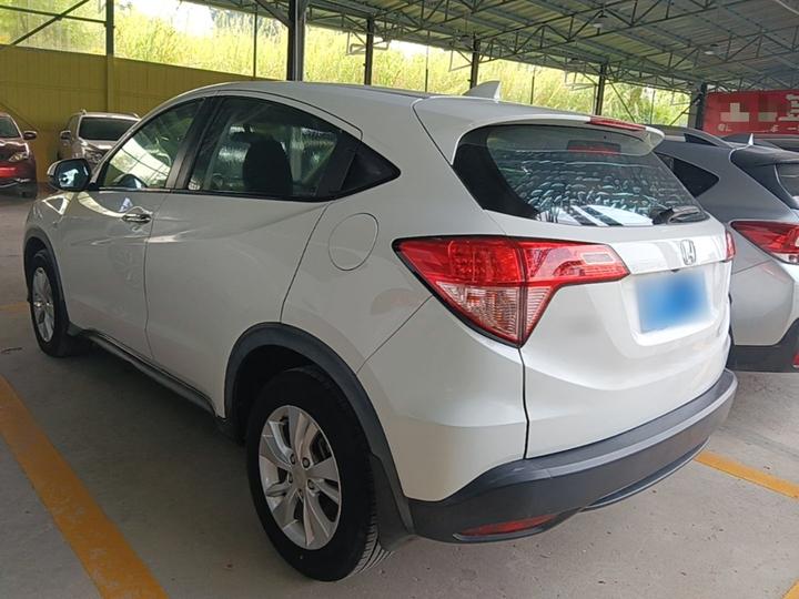 Vezel 2017 1.5L CVT RWD Comfort photo 4