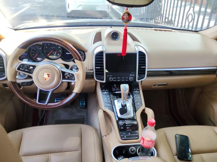 2016 Cayenne 3.0T photo 5