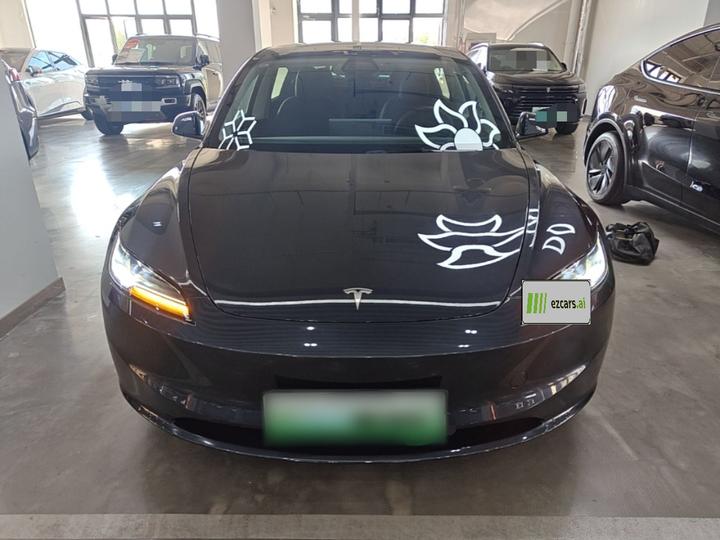 Model 3 2023 RWD photo 2