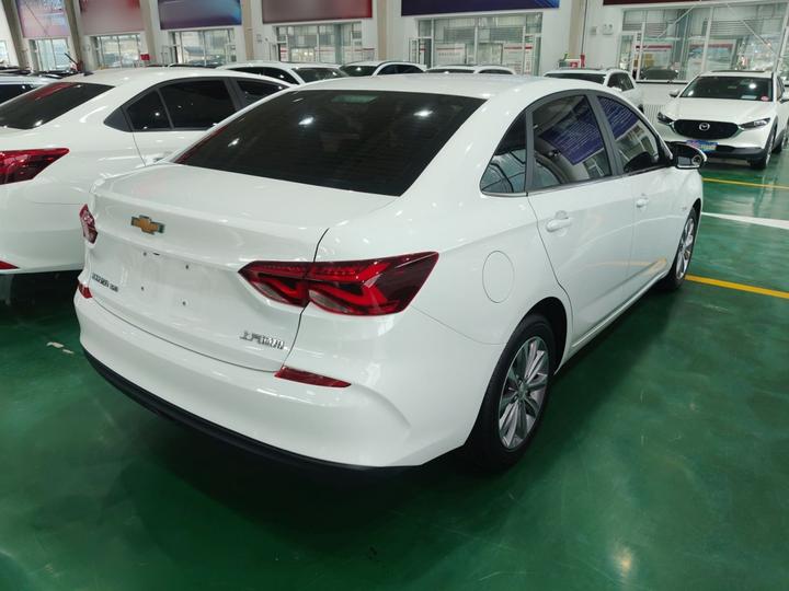 Cruze 2022 320 AT photo 4