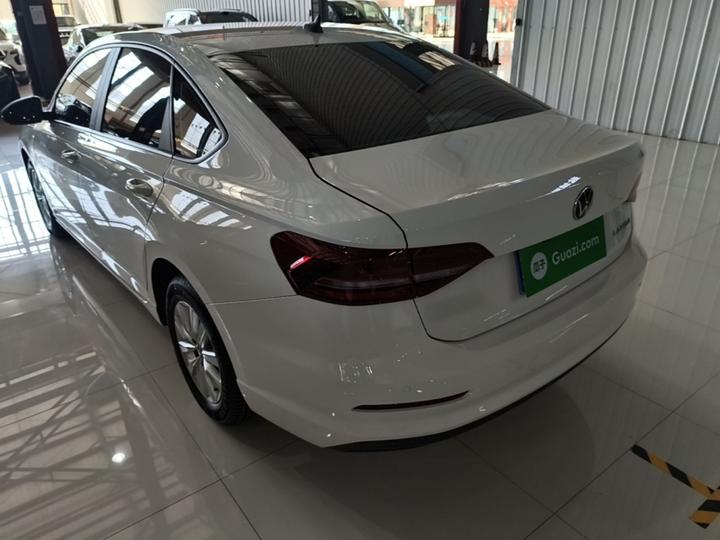 Lavida 2022 1.5L AT photo 4