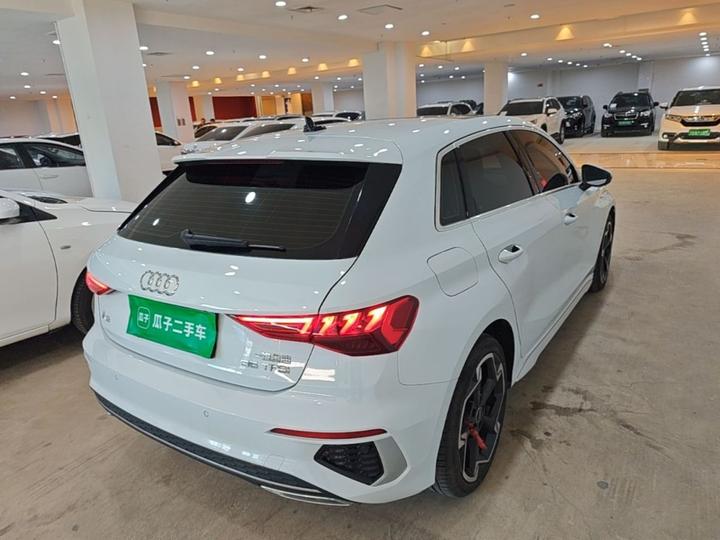 A3 2023 Sportback 35 TFSI Luxury Sport photo 5