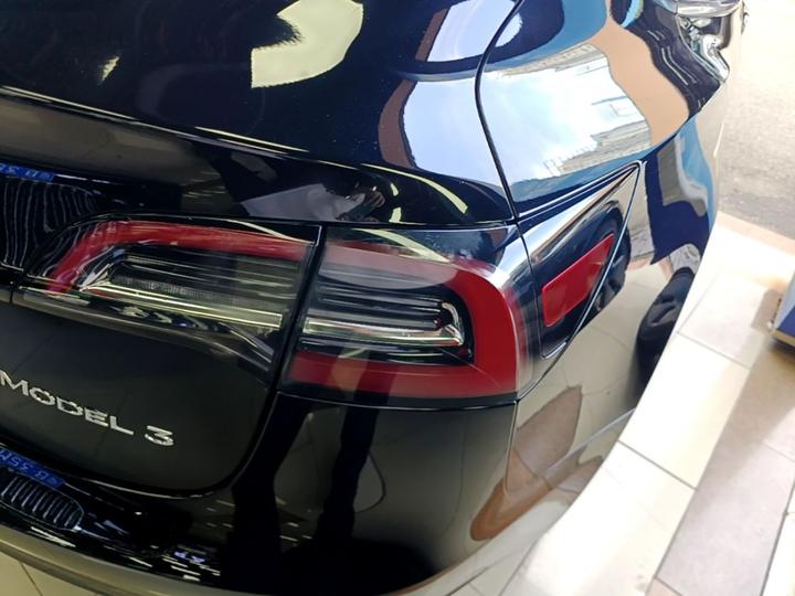 Model 3 2022 RWD photo 7