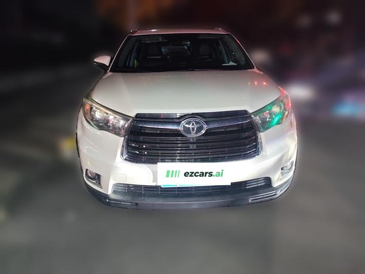 Highlander 2017 2.0T AWD Luxury 7-Seater photo 2