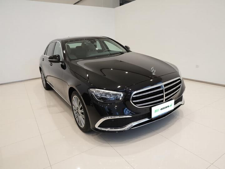 E-Class 2023 E 300 L Luxury photo 3