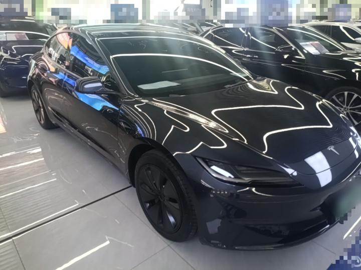 Model 3 2025 RWD photo 3