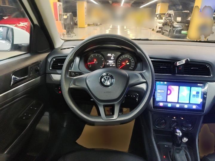 2015 1.6L AT photo 6