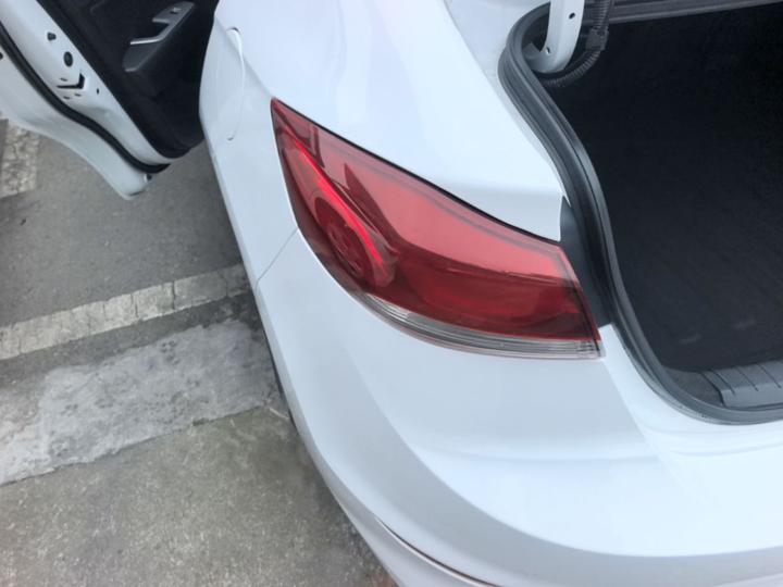 Elantra 2016 1.6L AT Smart Elite photo 4