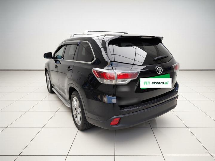 Highlander 2017 2.0T AWD Luxury 7-Seater photo 4
