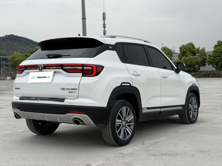 CS35PLUS 2019 1.4T DCT photo 4