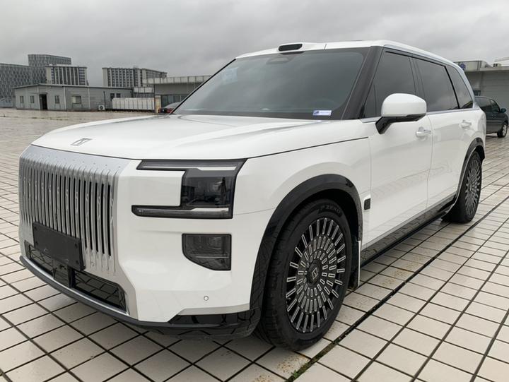 9X 2025 Ultra 70kWh 6-Seater