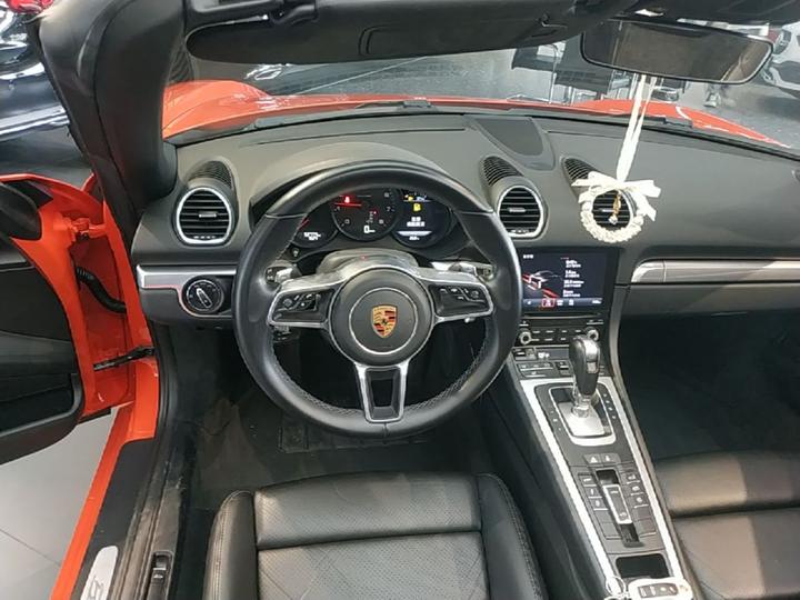 718 2018 Boxster 2.0T photo 6
