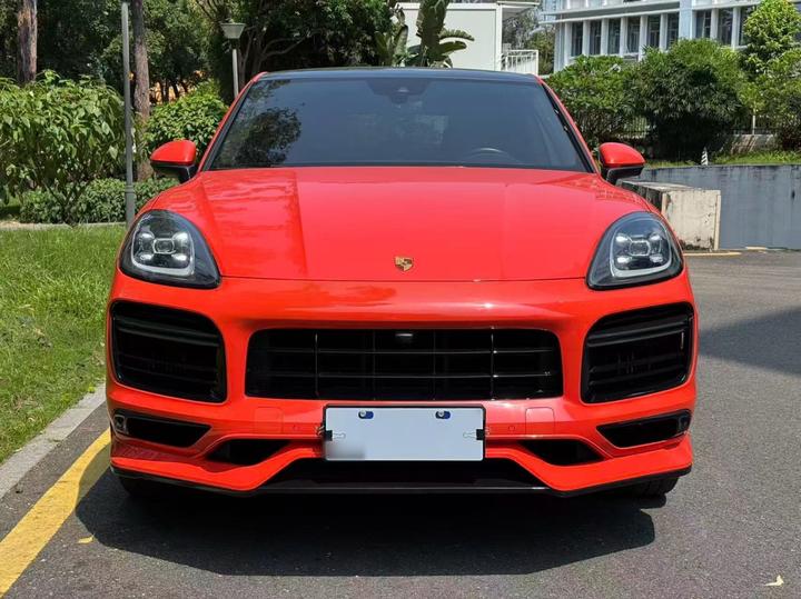 2019 Cayenne Coupé 3.0T photo 2