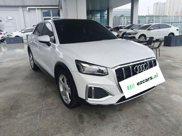 Q2L 2022 35 TFSI Progressive photo 3
