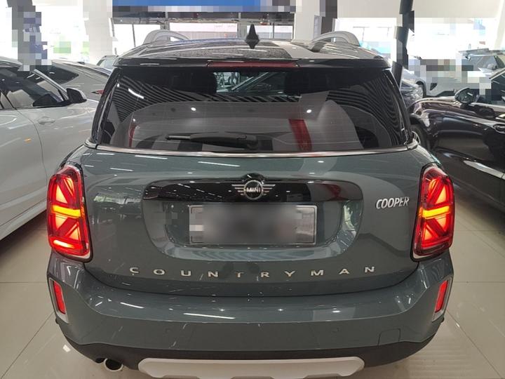 2021 1.5T COOPER ALL4 photo 3