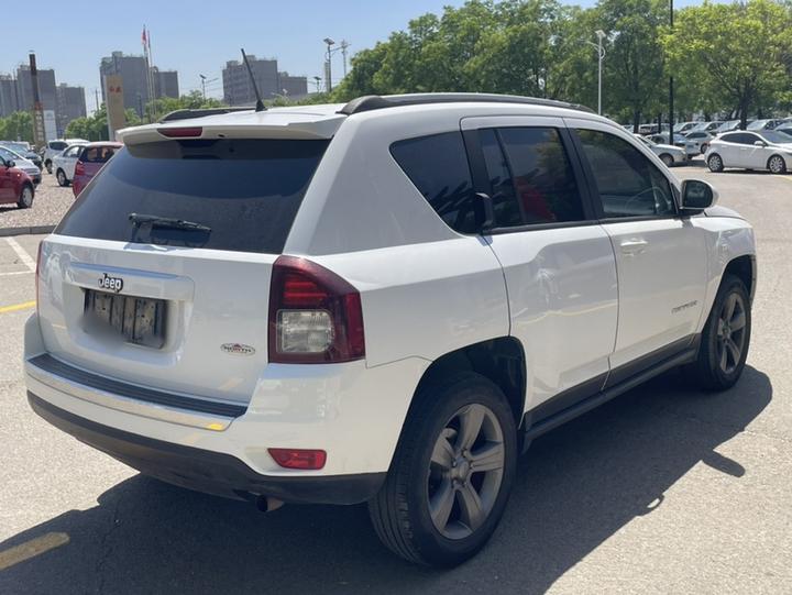 Compass Imported 2014 Facelift 2.4L AWD Comfort photo 4