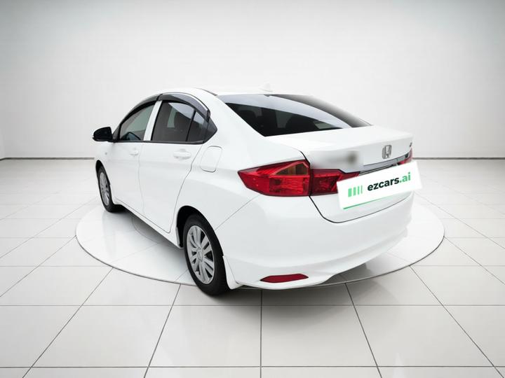 2017 1.5L CVT Comfort photo 4