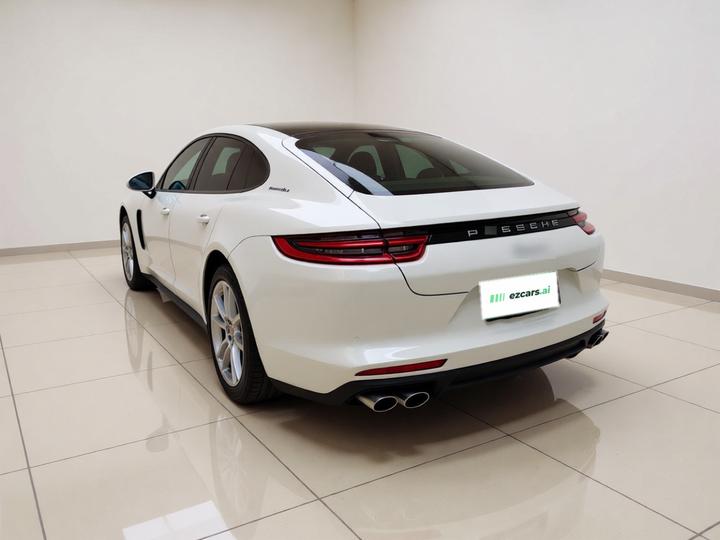 2017 Panamera Executive Extended 3.0T photo 4