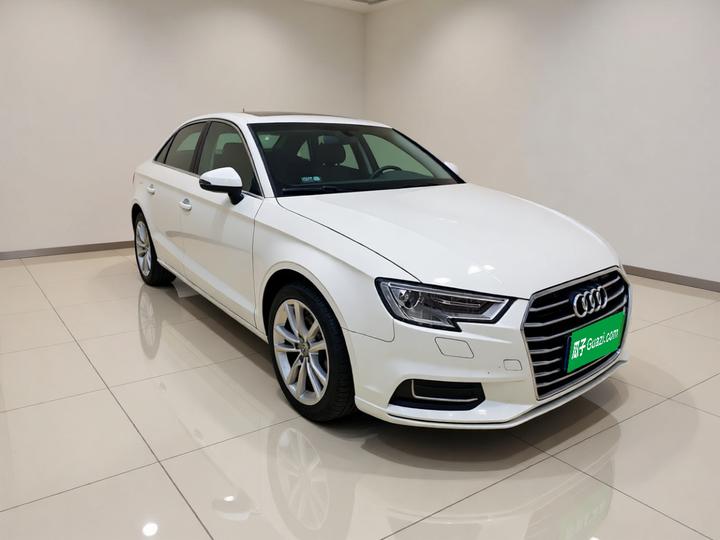 A3 2019 Limousine 35 TFSI Progressive China VI photo 3