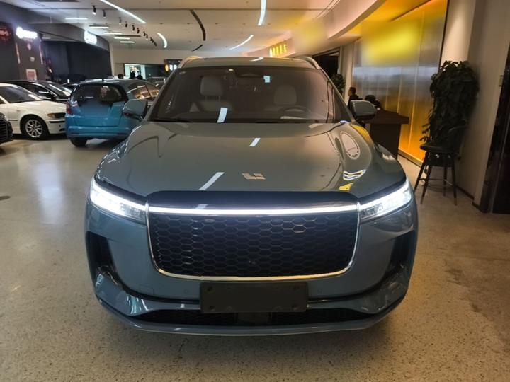 Li Auto ONE 2021 EREV 6-Seater photo 2
