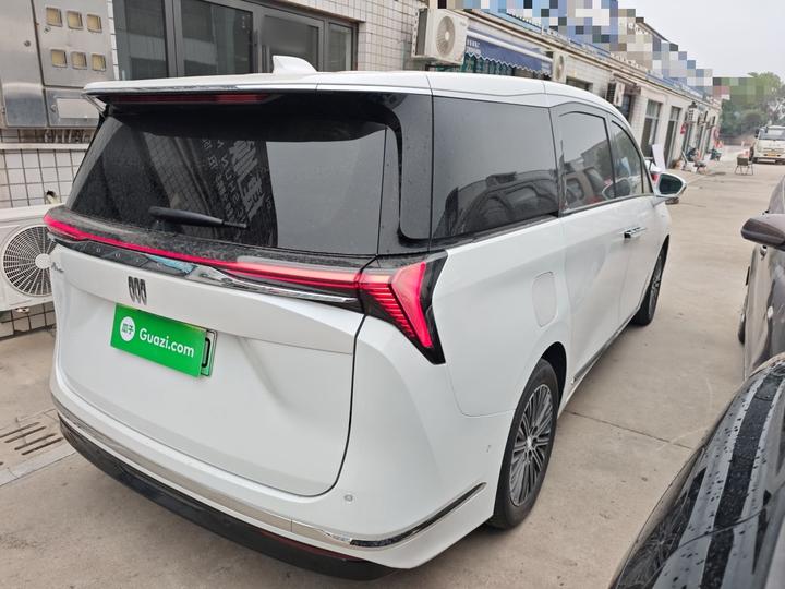 GL8 EV 2024 7-Seater photo 4