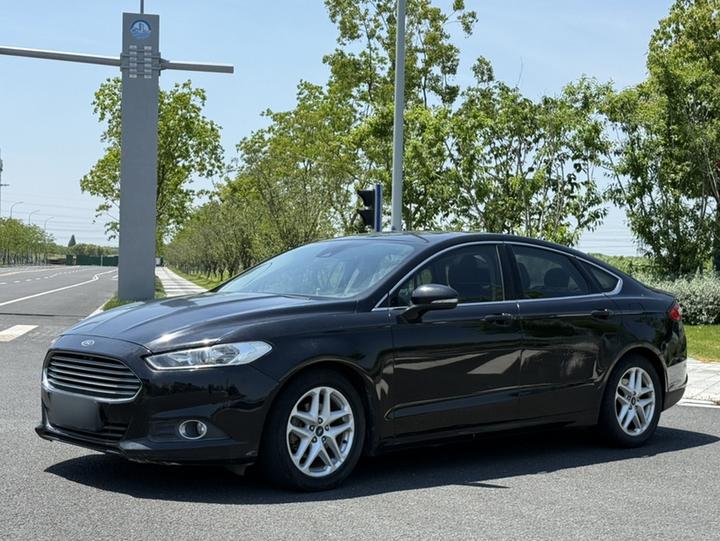 Mondeo 2013 1.5L GTDi180 Fashion