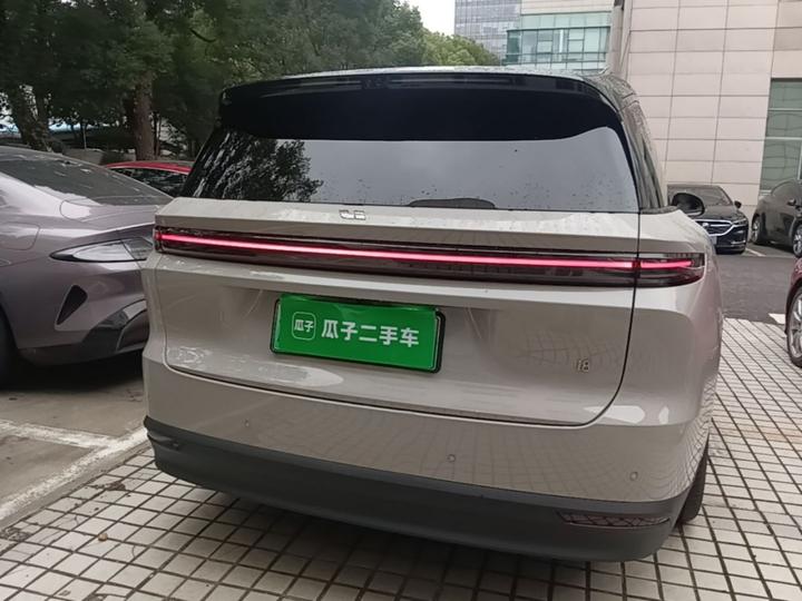 Li Auto i8 2025 Standard photo 3