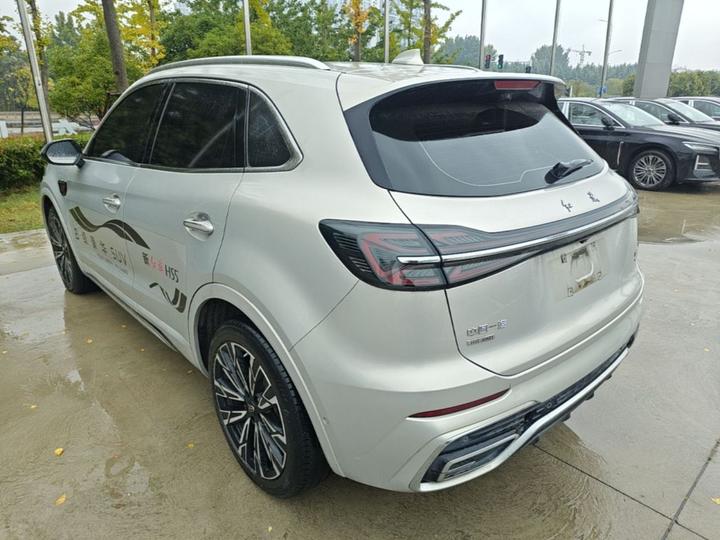 HS5 2023 2.0T AWD Pro photo 4