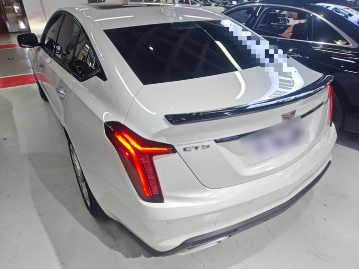 CT5 2023 28T Luxury Standard photo 4