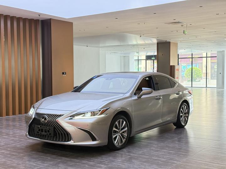 ES 2018 200 Luxury China V