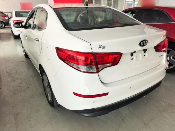 K2 2015 Sedan 1.6L AT Premium photo 4